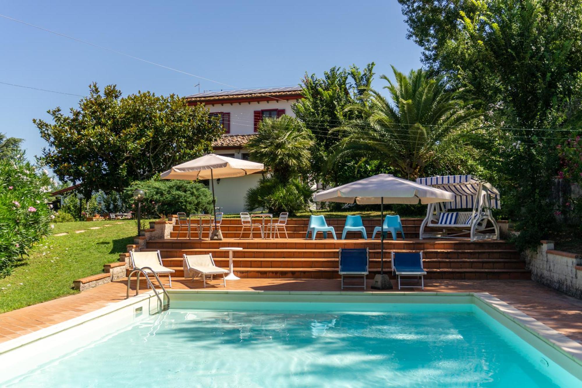 Villa Nerone B&B Lorenzana Экстерьер фото
